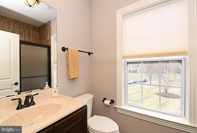 19 GOLDNEY DR, Newtown, PA 18940