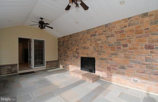 19 GOLDNEY DR, Newtown, PA 18940