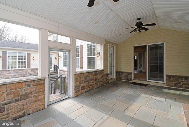 19 GOLDNEY DR, Newtown, PA 18940