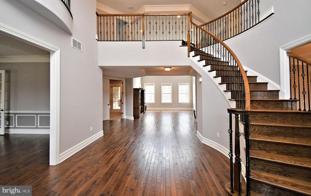 19 GOLDNEY DR, Newtown, PA 18940