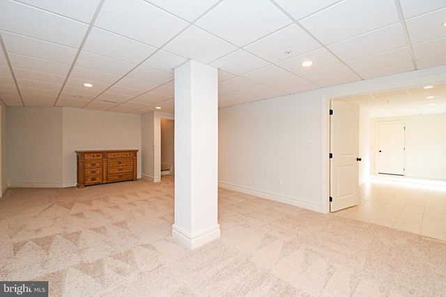 19 GOLDNEY DR, Newtown, PA 18940