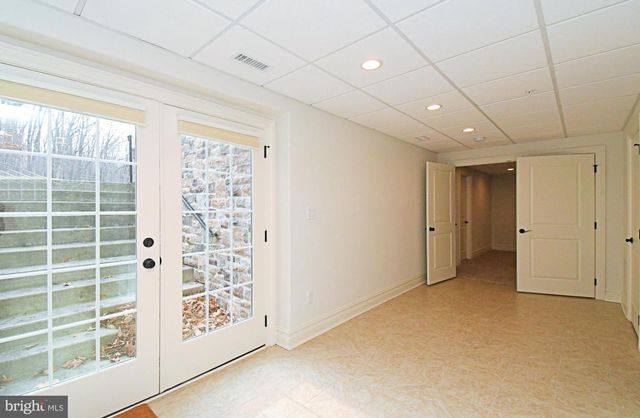 19 GOLDNEY DR, Newtown, PA 18940