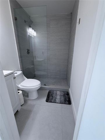 4701 N Andrews Avenue, Oakland Park, FL 33309