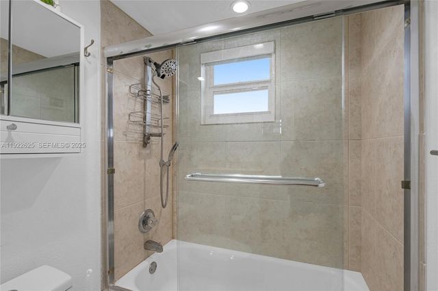 400 N Surf Rd 506, Hollywood, FL 33019