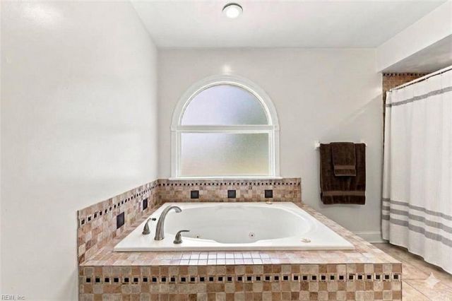 608 Archer CT, Chesapeake, VA 23322