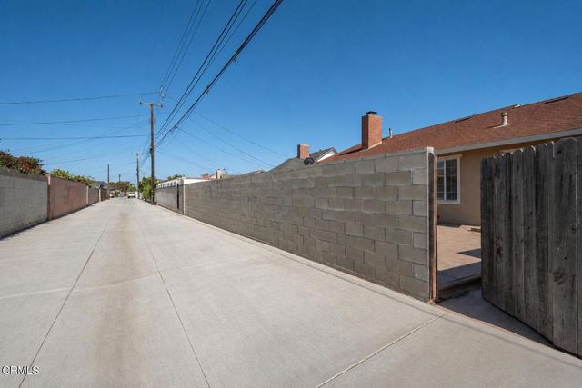 1109 Douglas Avenue, Oxnard, CA 93030