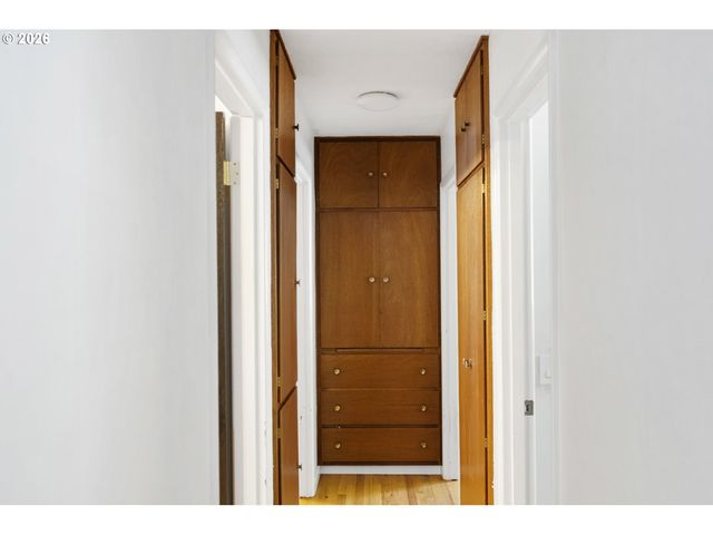 28 Se 111TH Ave, Portland, OR 97216