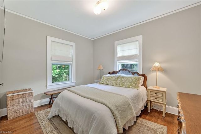 725 Lockland Avenue, Winston-salem, NC 27103