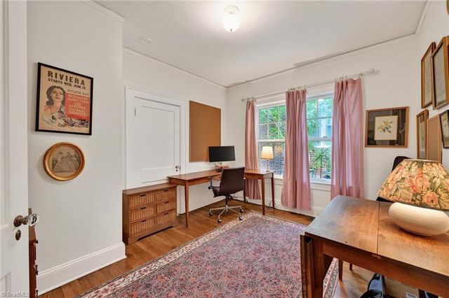 725 Lockland Avenue, Winston-salem, NC 27103