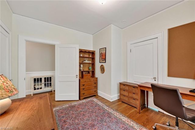 725 Lockland Avenue, Winston-salem, NC 27103