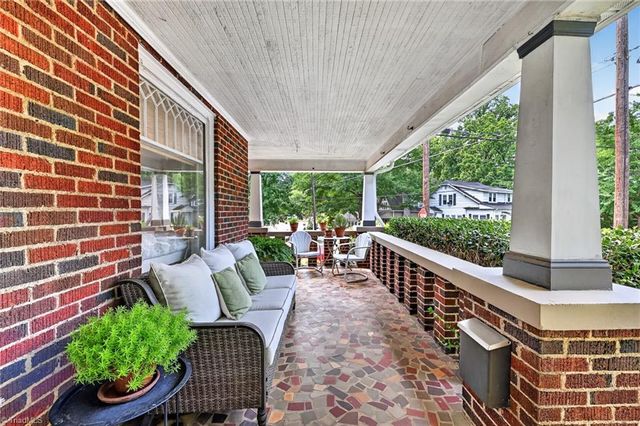725 Lockland Avenue, Winston-salem, NC 27103