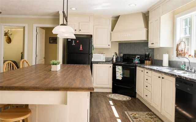 468 Charlie’s Creek Road, Iva, SC 29655