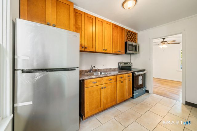 9 Westchester Drive, Bristol, CT 06010
