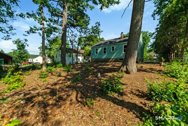 9 Westchester Drive, Bristol, CT 06010