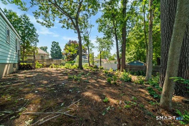 9 Westchester Drive, Bristol, CT 06010