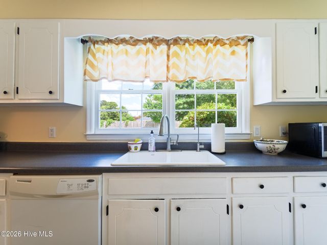 4646 Bramton Road, Wilmington, NC 28405