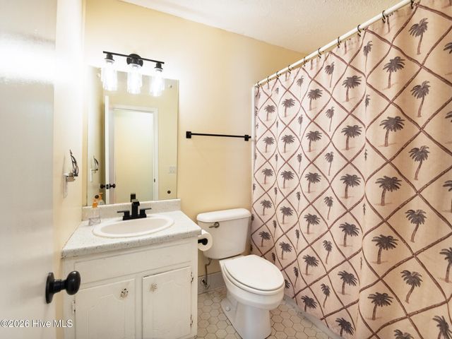 4646 Bramton Road, Wilmington, NC 28405