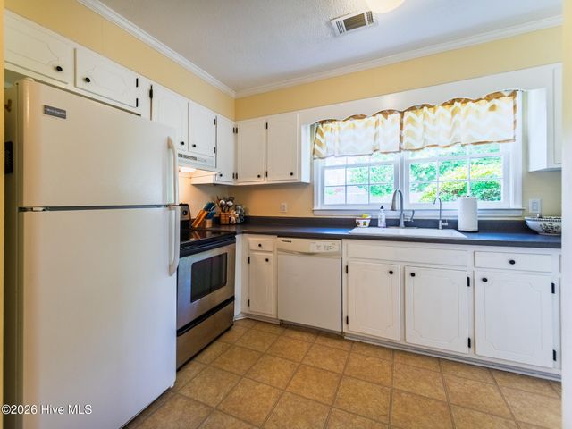 4646 Bramton Road, Wilmington, NC 28405