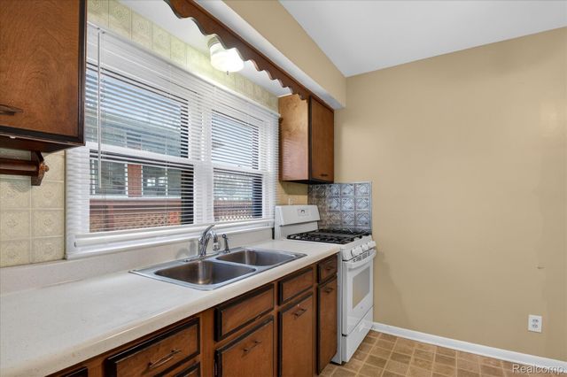 435 E Grand Boulevard, Ypsilanti, MI 48198