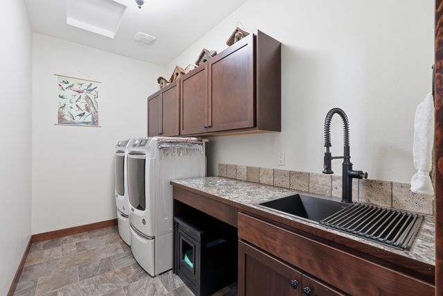 3915 W Brown Ln, Cheney, WA 99004