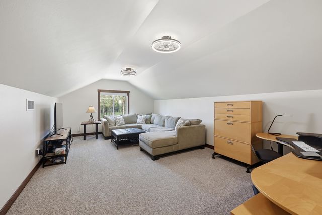 3915 W Brown Ln, Cheney, WA 99004