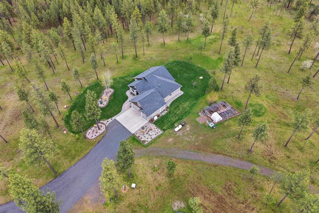 3915 W Brown Ln, Cheney, WA 99004