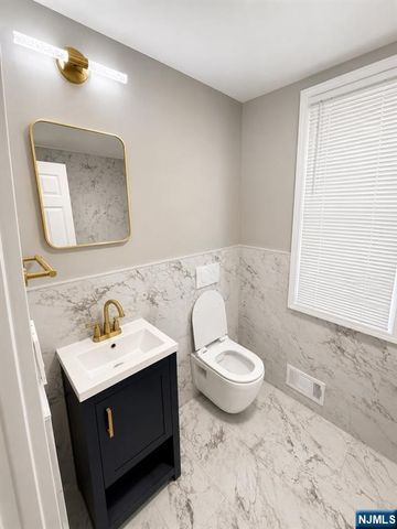 647 Grove Street, Irvington, NJ 07111