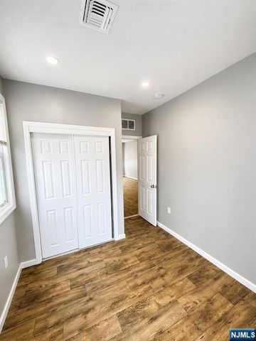 647 Grove Street, Irvington, NJ 07111