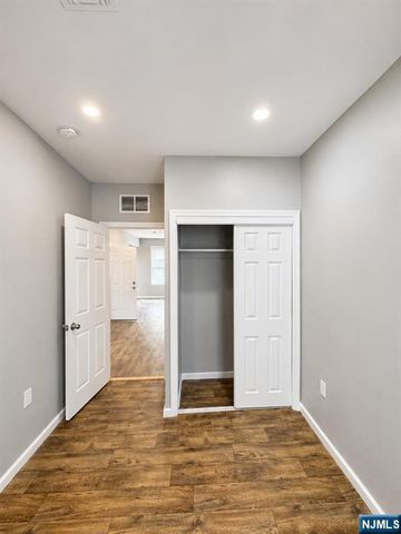 647 Grove Street, Irvington, NJ 07111