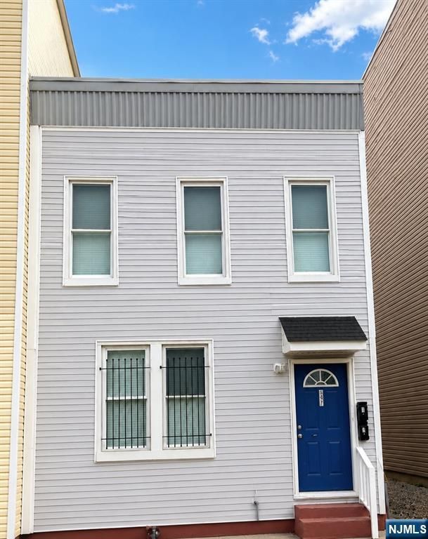 647 Grove Street, Irvington, NJ 07111