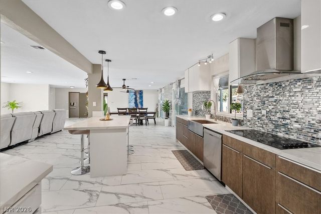 2065 Lindell Road, Las Vegas, NV 89146