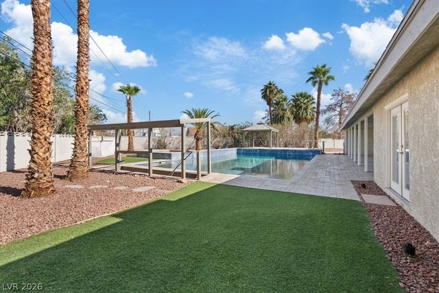 2065 Lindell Road, Las Vegas, NV 89146