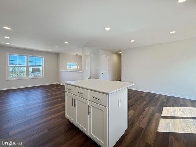 10 CHELTENHAM LN, Carlisle, PA 17013