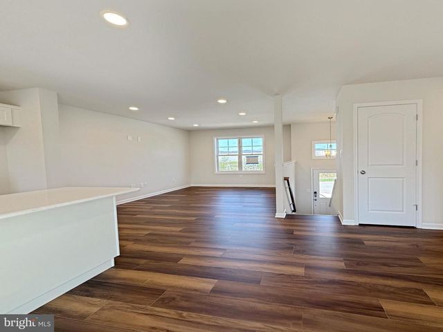 10 CHELTENHAM LN, Carlisle, PA 17013