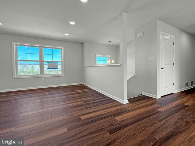 10 CHELTENHAM LN, Carlisle, PA 17013