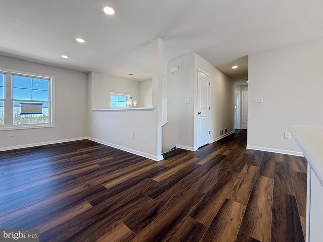10 CHELTENHAM LN, Carlisle, PA 17013