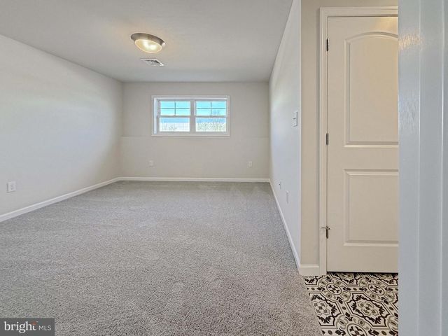 10 CHELTENHAM LN, Carlisle, PA 17013