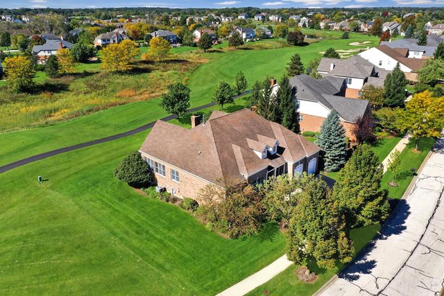 19 EAGLE RIDGE Drive, Hawthorn Woods, IL 60047
