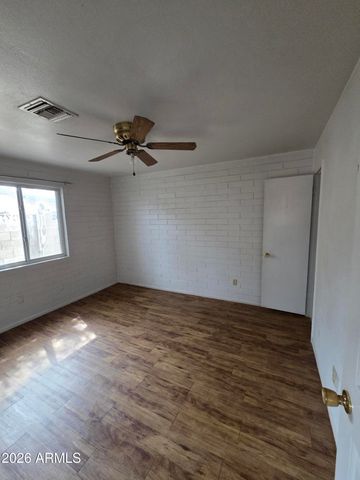 1301 E SAHUARO Drive, Phoenix, AZ 85020