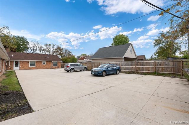 2131 Normandy, Royal Oak, MI 48073