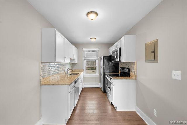 2131 Normandy, Royal Oak, MI 48073