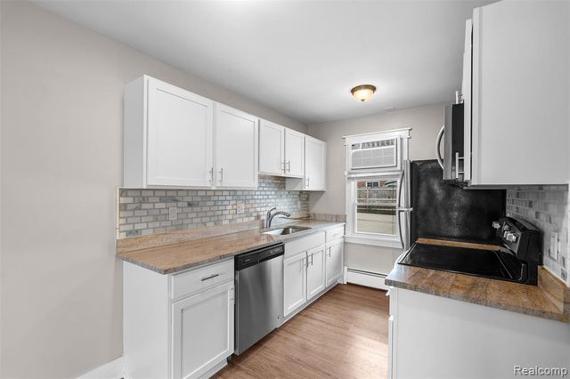 2131 Normandy, Royal Oak, MI 48073