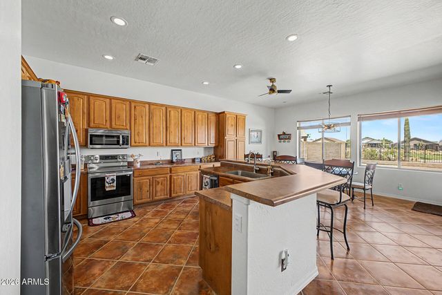 364 W STIRRUP Lane, San Tan Valley, AZ 85143