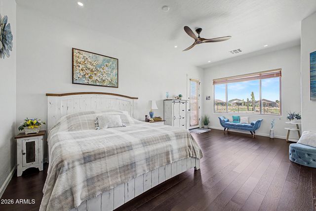 364 W STIRRUP Lane, San Tan Valley, AZ 85143