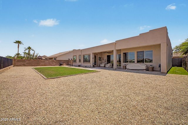 364 W STIRRUP Lane, San Tan Valley, AZ 85143