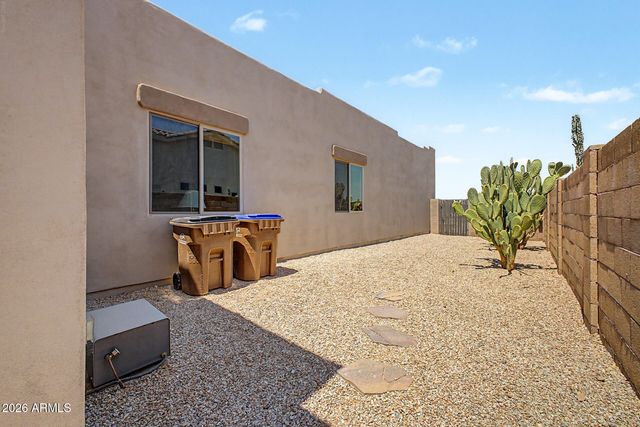 364 W STIRRUP Lane, San Tan Valley, AZ 85143