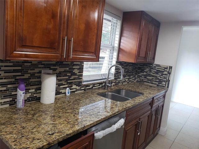 7815 NW 73rd Ave, Tamarac, FL 33321