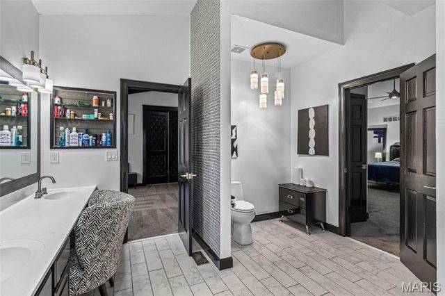 2151 Quaethem Drive, Wildwood, MO 63005