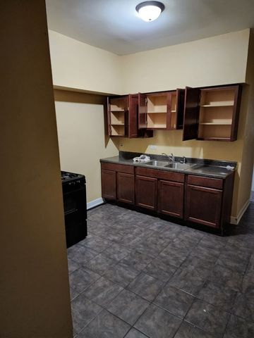 6959 S EBERHART Avenue, Chicago, IL 60637