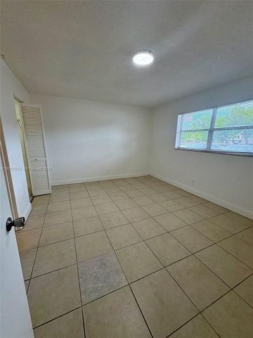 8060 N Colony Cir N 107, Tamarac, FL 33321